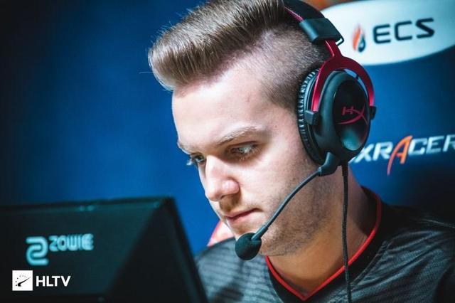 B8 将面对 Legacy ，而 NRG 将面对 Fnatic ，争夺 StarLadder Budapest Major 第二阶段的名额