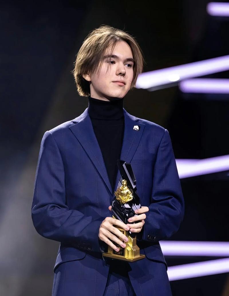 世界赛正赛单场最短时间排行：最短为DWG以19分03秒战胜G2