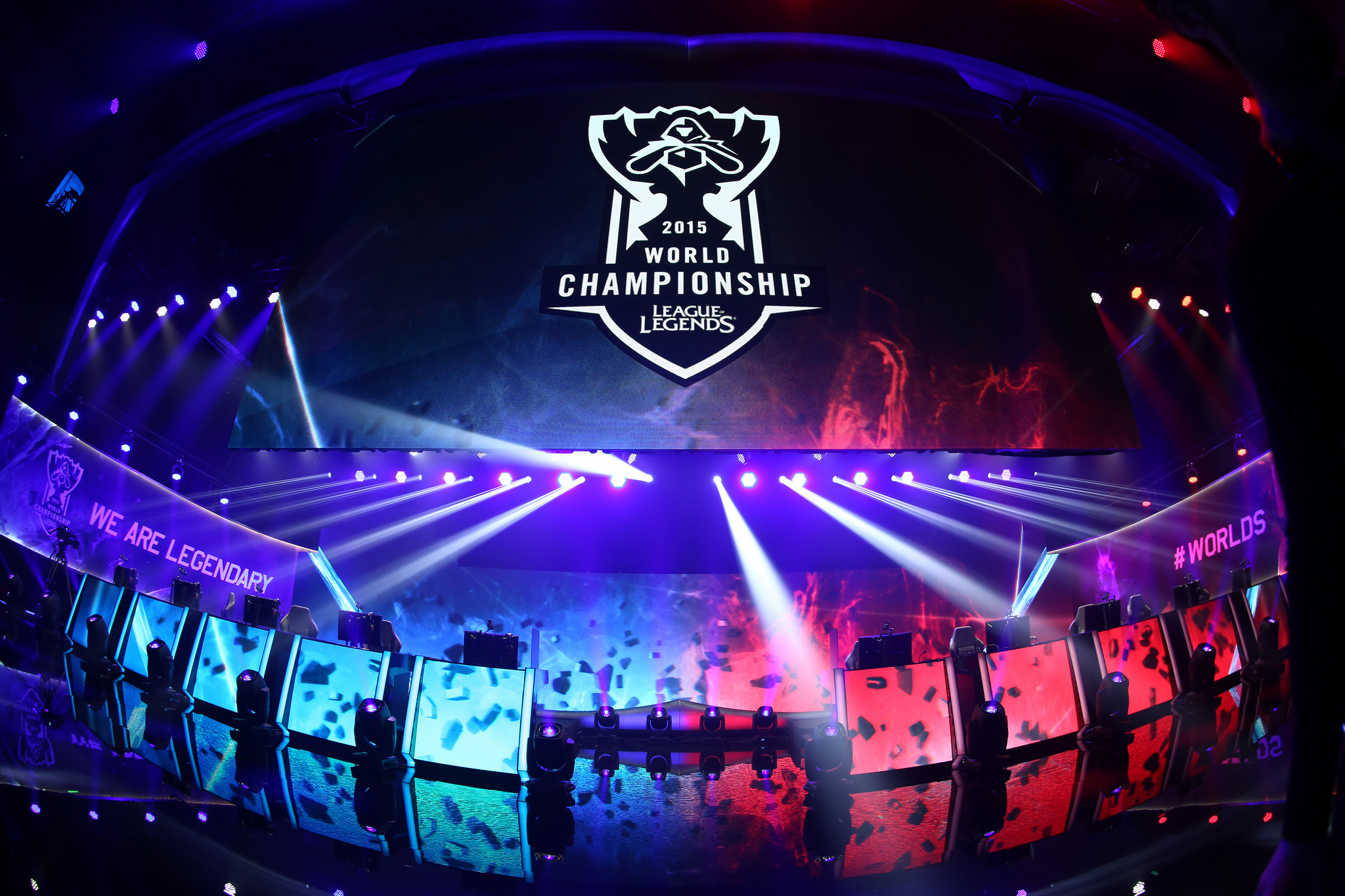 前队友 w0nderful 指控他参与 322